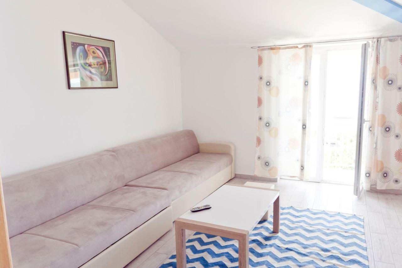 Apartmani Mira Klenovica Ngoại thất bức ảnh